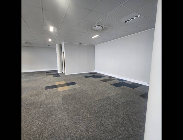 370M² OFFICE TO LET IN UMHLANGA RIDGE